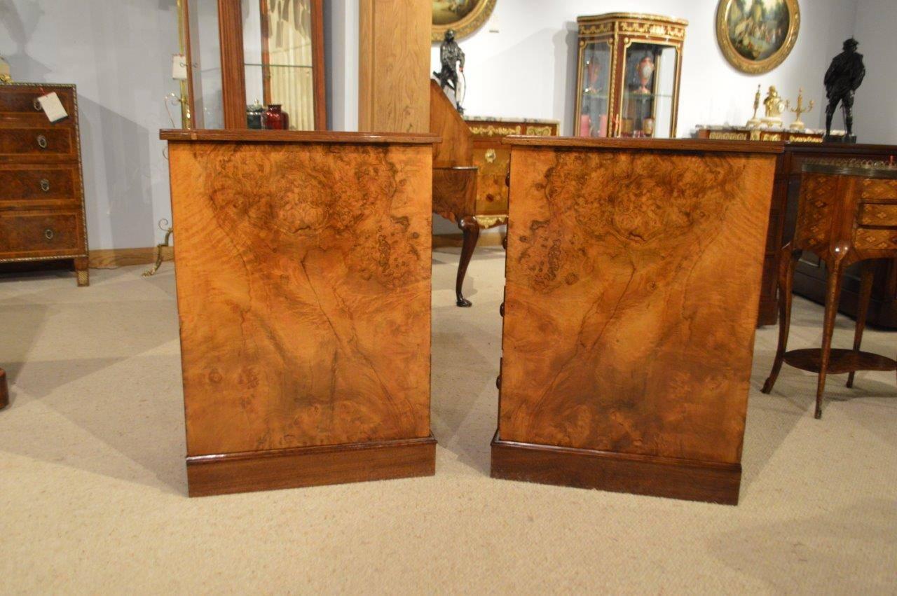 Late 19th Century Fine Quality Pair of Burr Walnut Victorian Period Antique Bedside Chests