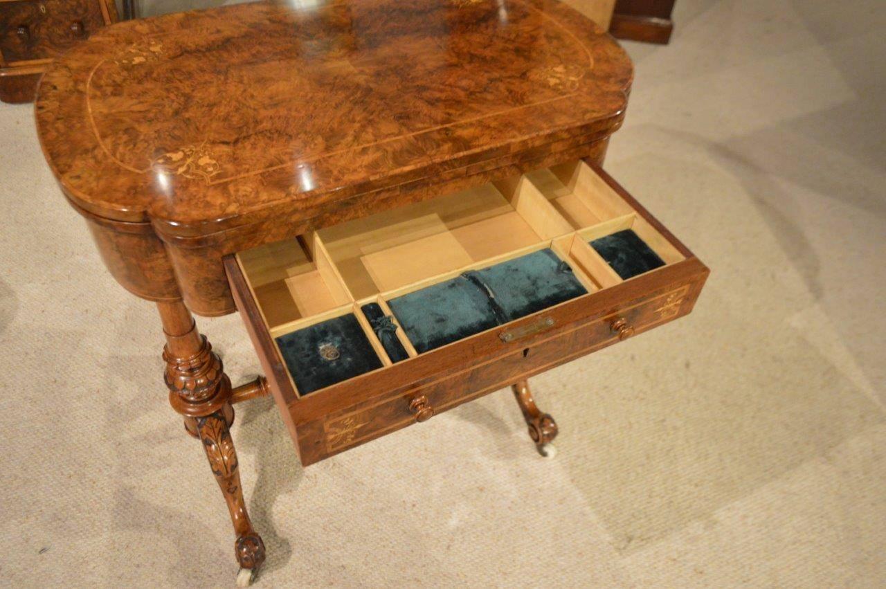Fine Quality Burr Walnut and Marquetry Inlaid Victorian Period Games/ Work Table In Excellent Condition In Darwen, GB