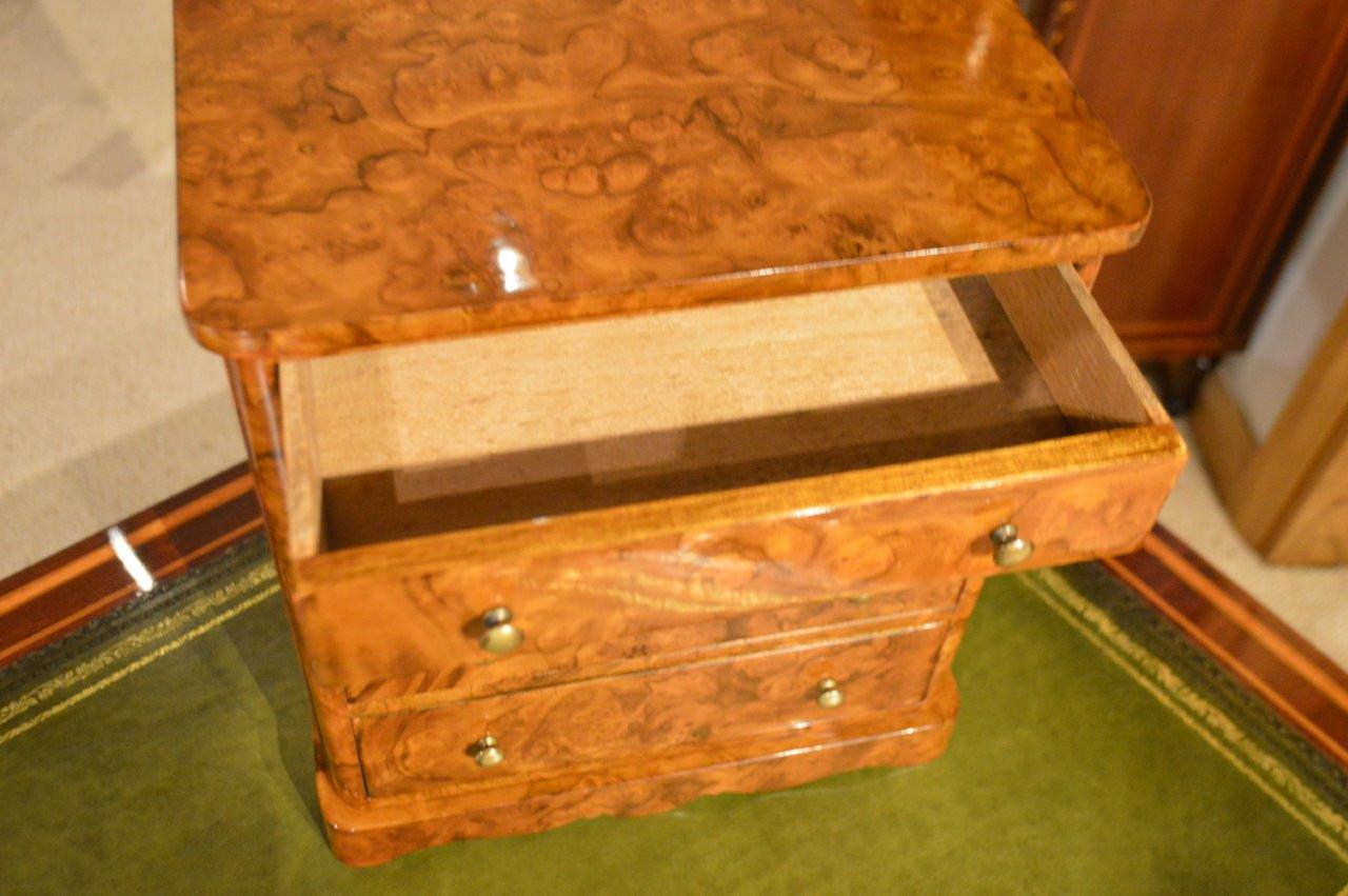 Burr Walnut Victorian Period Miniature Apprentice Chest Of Drawers