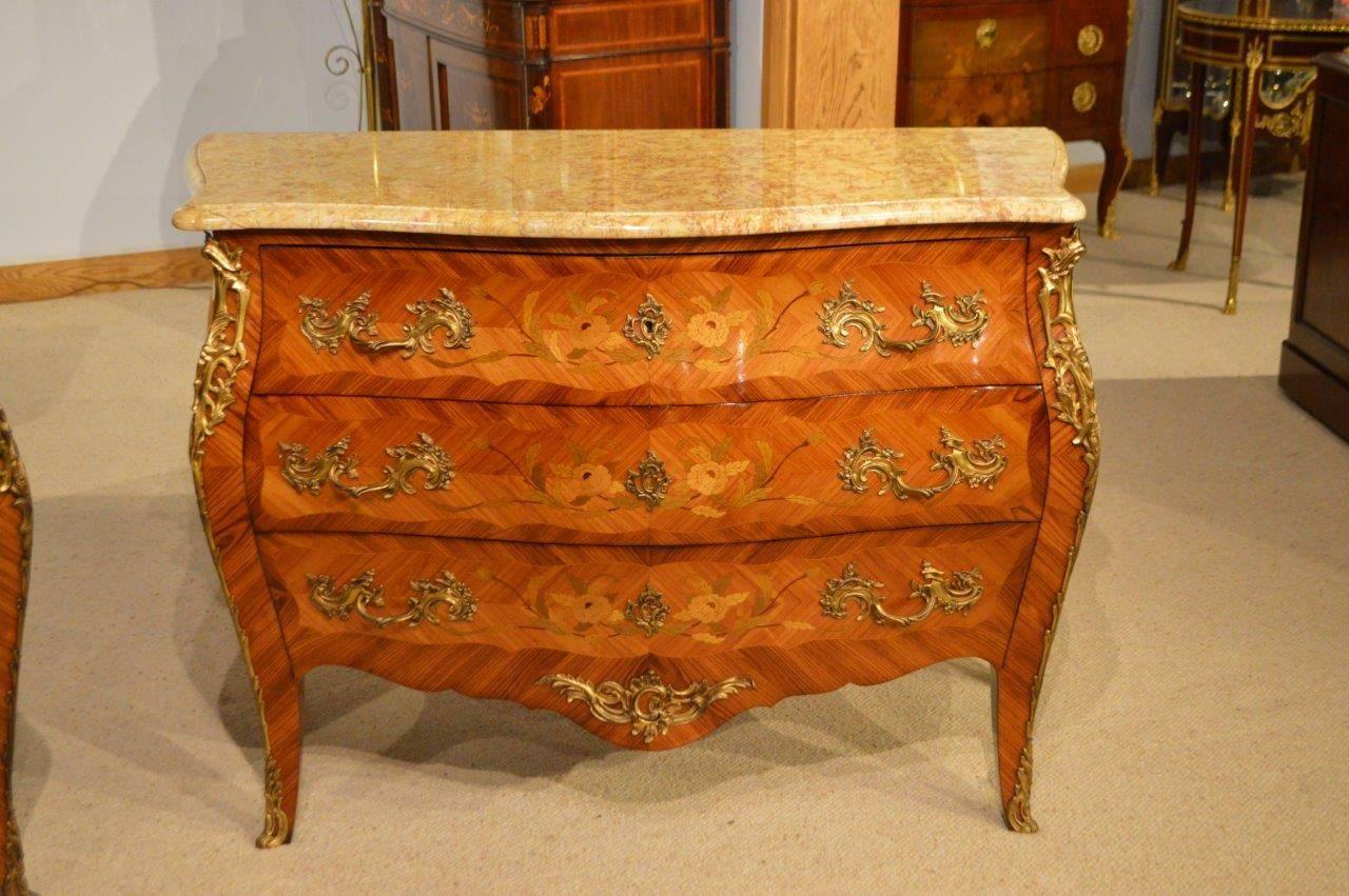 Fine Quality Pair of Kingwood Louis XV Style Marble-Topped Bombe Shaped Commode In Excellent Condition In Darwen, GB