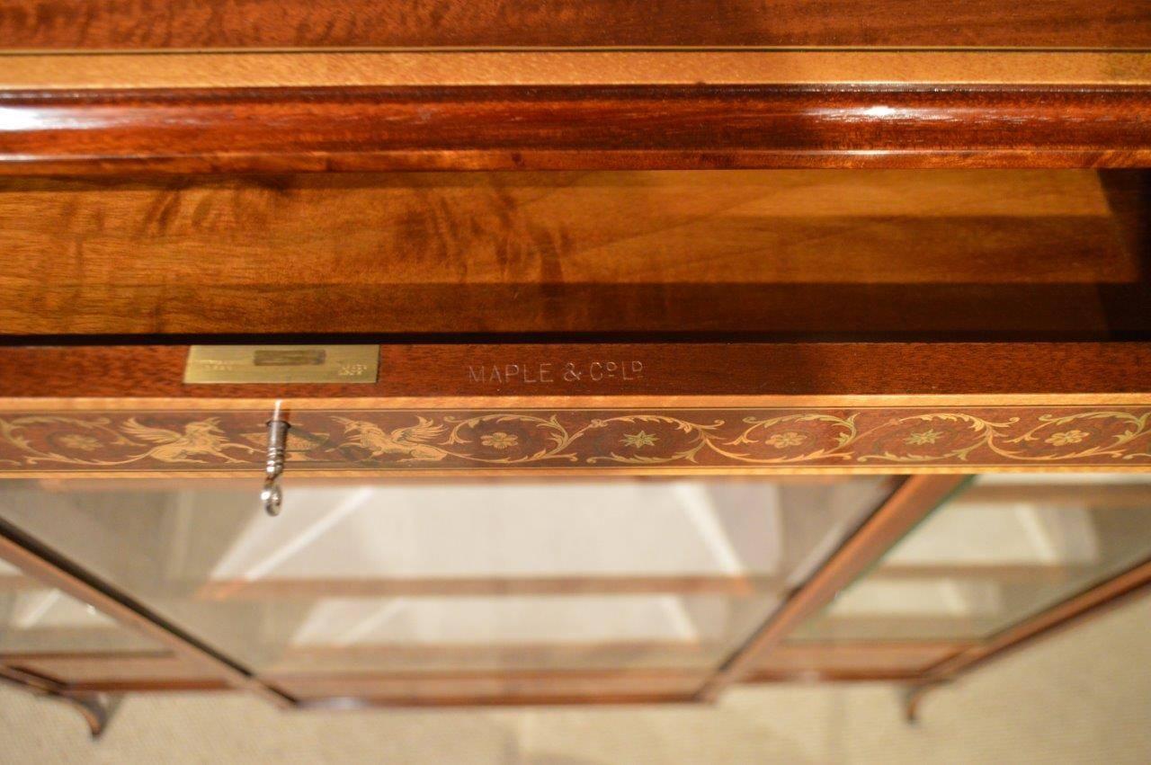 Stunning Quality Mahogany Inlaid Maple & Co Fiddleback Display/China Cabinet 3