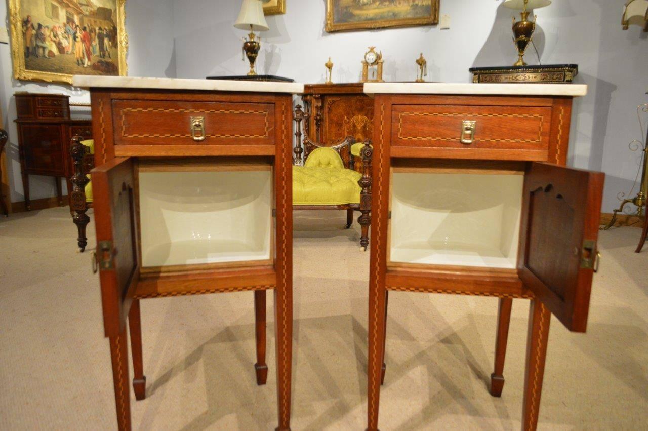 Early 20th Century Good Pair of Mahogany Inlaid French Antique Bedside Cabinets