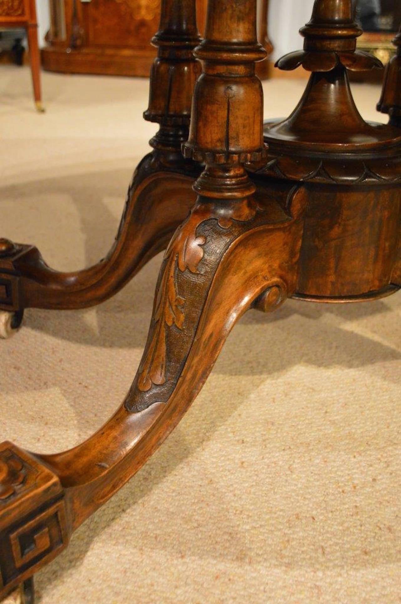 Good Burl Walnut Victorian Period Antique Loo Table 3