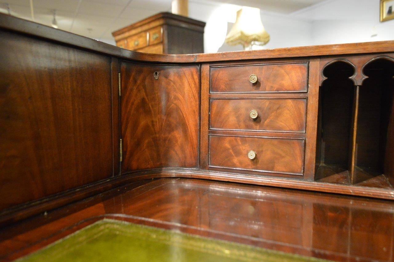 Fine Quality George III Style Flamed Mahogany Carlton House Desk 2