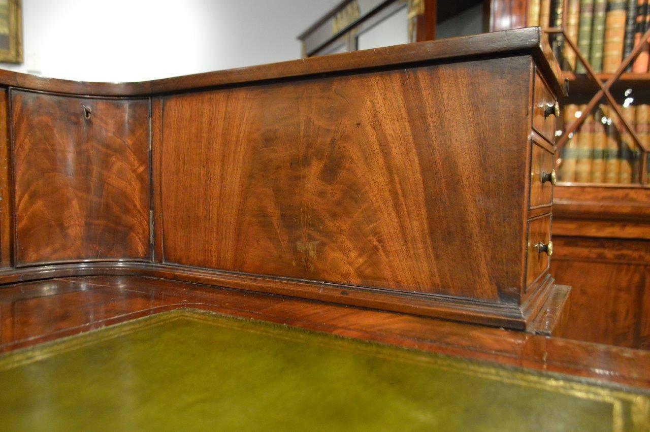 Fine Quality George III Style Flamed Mahogany Carlton House Desk 3