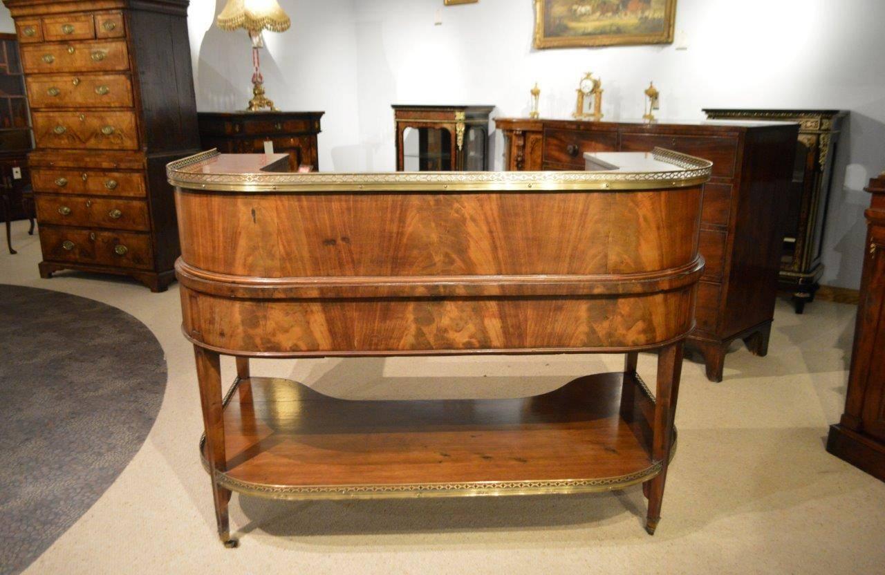 Fine Quality George III Style Flamed Mahogany Carlton House Desk 5