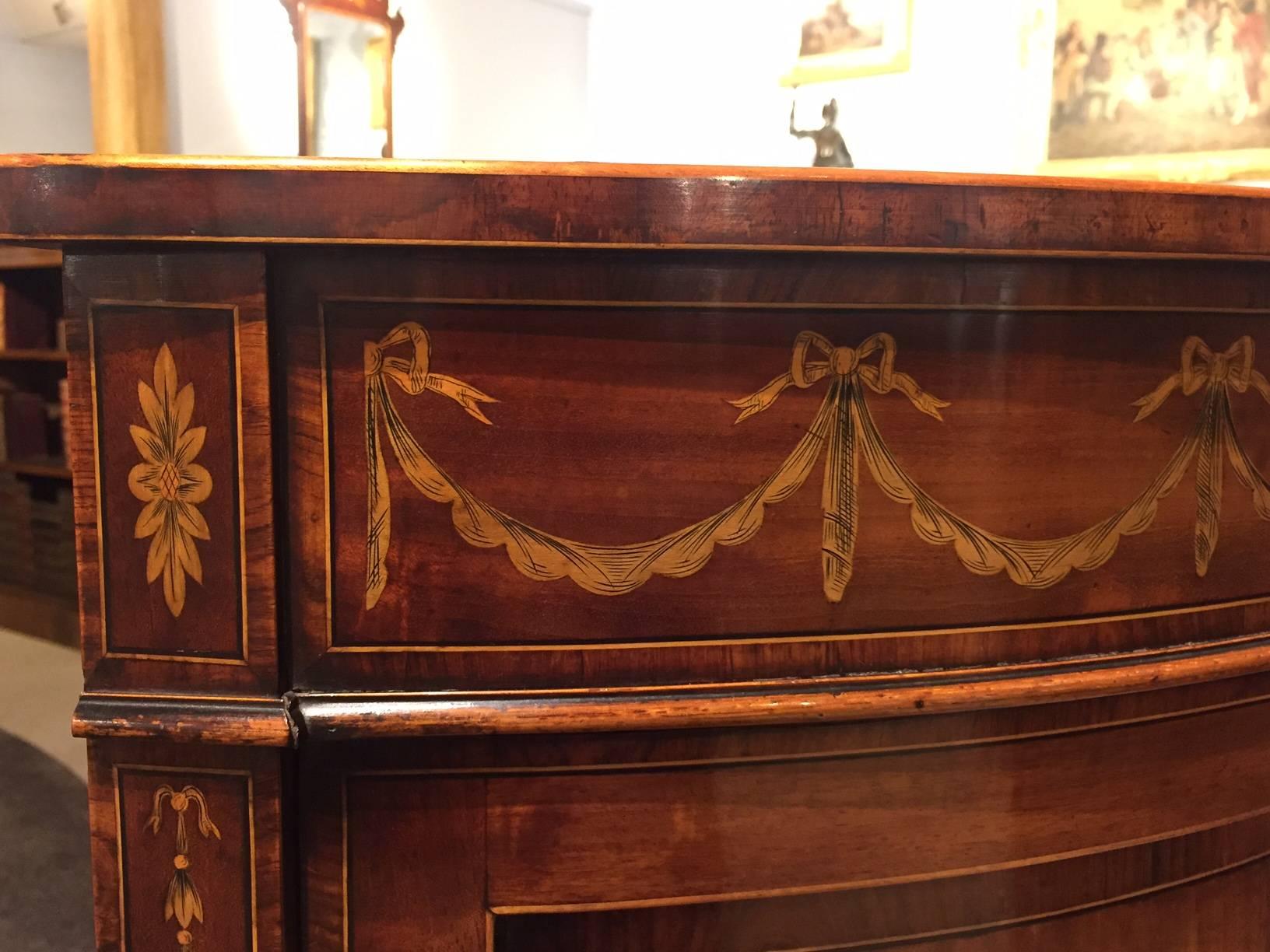 Mahogany Inlaid Edwardian Period Sheraton Revival Corner Cabinet In Excellent Condition In Darwen, GB