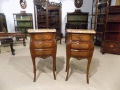 Good Pair of Kingwood and Ormolu Mounted French Marble-Top Bedside Cabinets