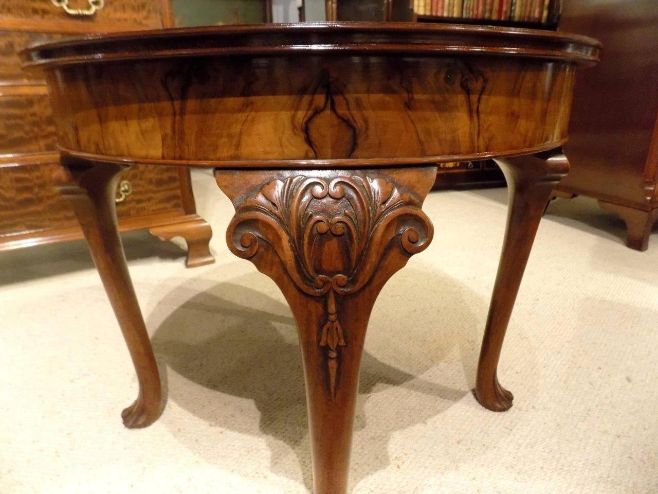 Burr Walnut 1920s Period Circular Antique Coffee Table In Excellent Condition In Darwen, GB