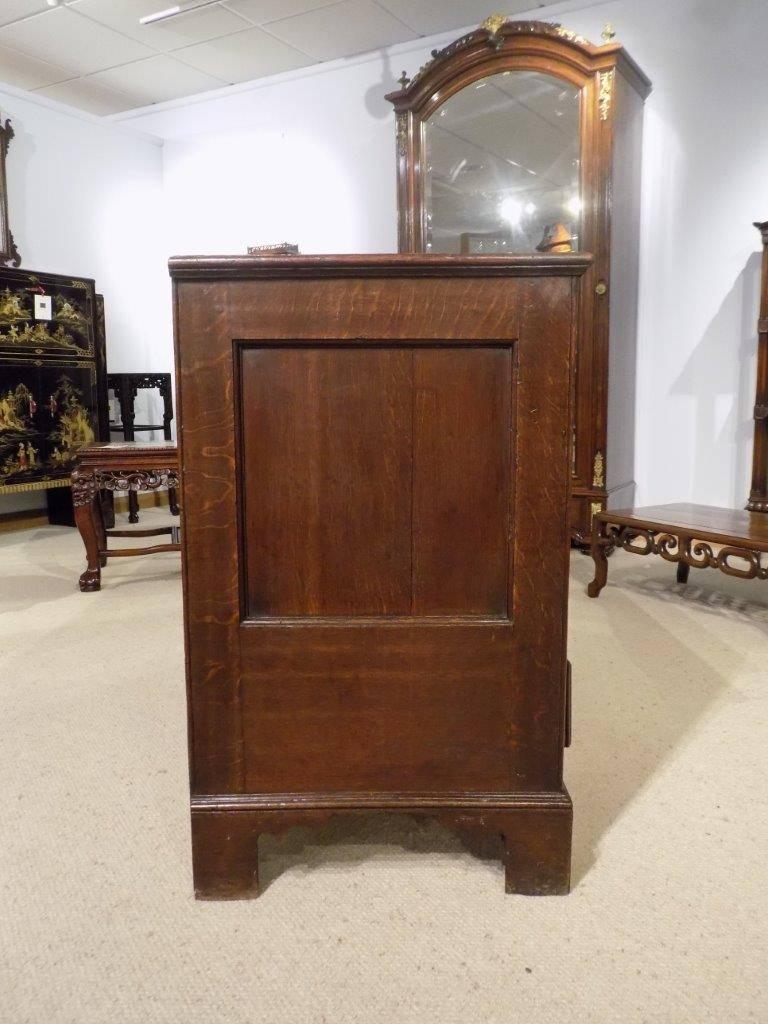 Oak Late 18th Century English Four Panel Mule Chest 5