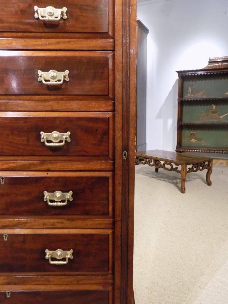 Good Mahogany Victorian Period Antique Wellington Chest by Maple & Co In Excellent Condition In Darwen, GB