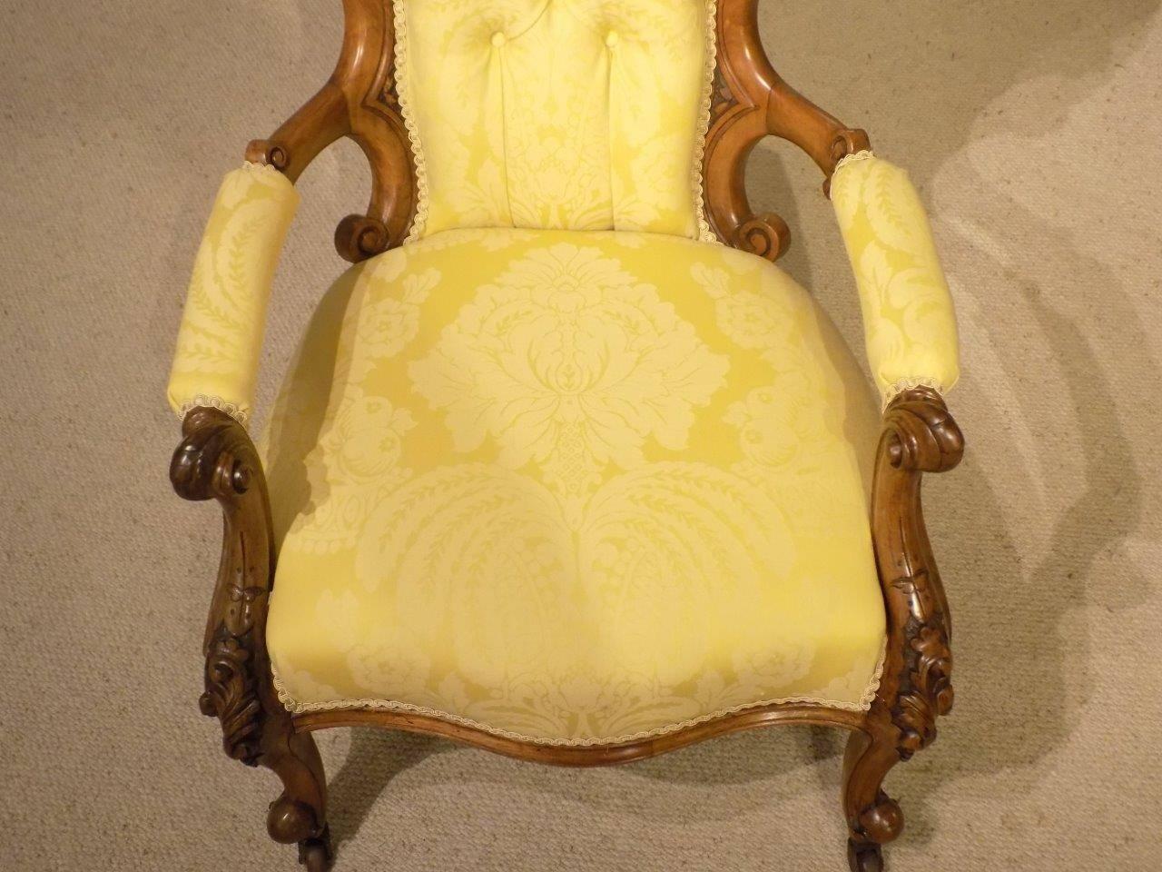 Good Carved Walnut Victorian Period Antique Armchair For Sale 1