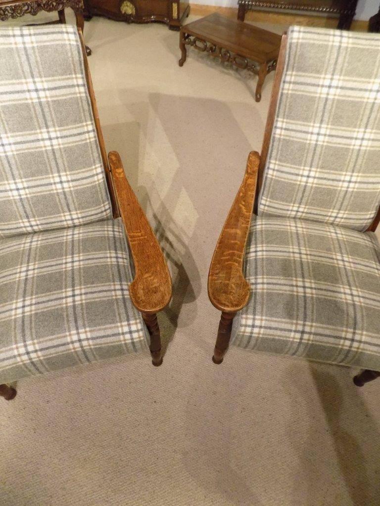 Arts and Crafts Good Pair of Oak Arts & Crafts Period Reclining Armchairs