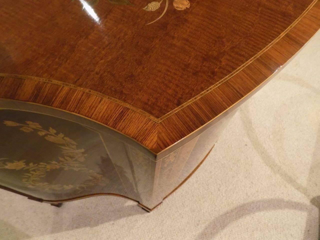 Stunning Quality Marquetry Inlaid Edwards & Roberts Serpentine Side Cabinet In Excellent Condition In Darwen, GB