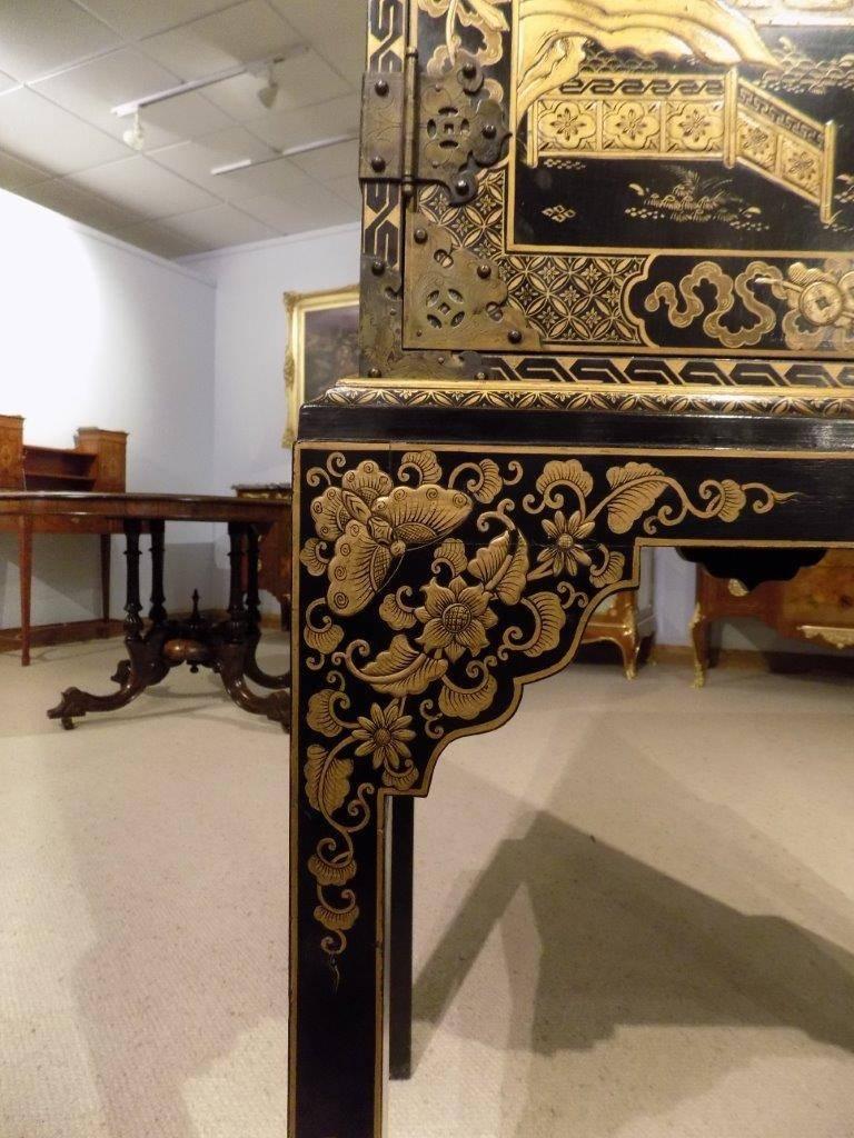 Chinoiserie Gold Lacquered Cocktail Cabinet on Stand 3