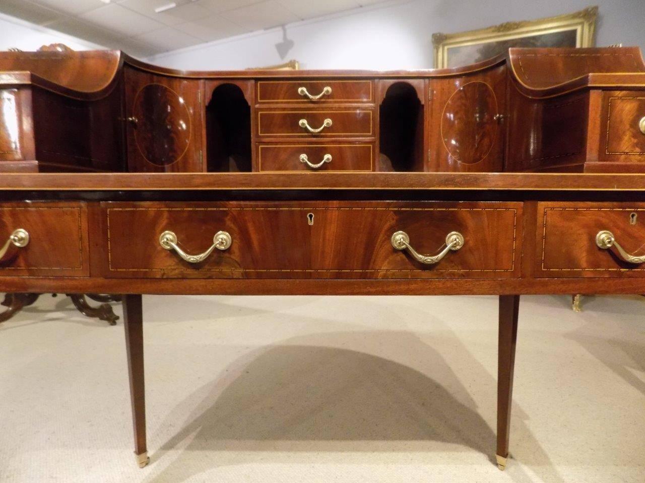 Fine Quality Edwardian Period Flamed Mahogany Carlton House Desk 4