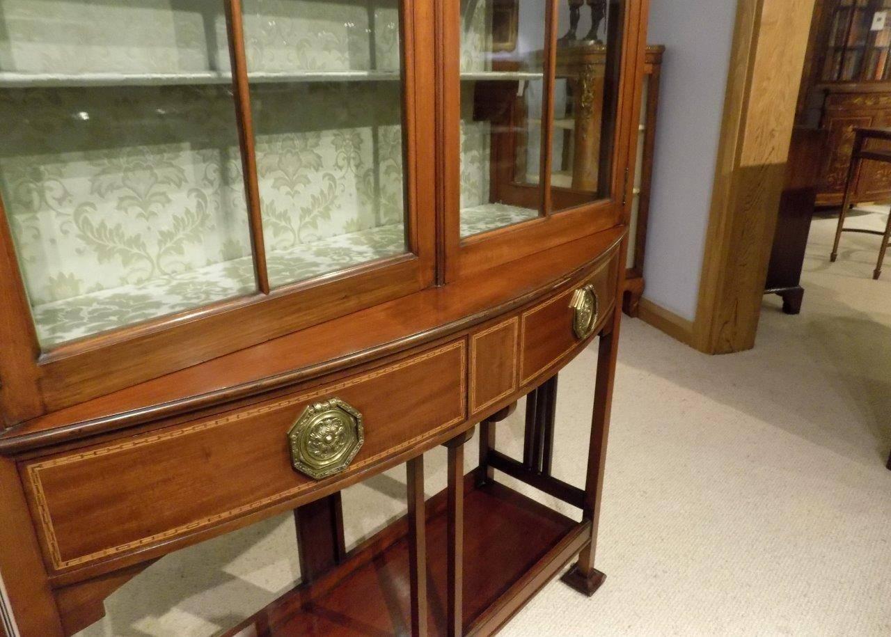 Arts and Crafts Fine Quality Mahogany Arts & Crafts Period Cabinet by Shapland & Petter