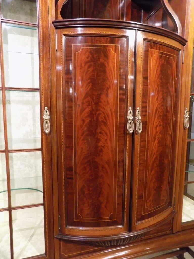 Fine Quality Mahogany Inlaid Edwardian Period Display Cabinet 1