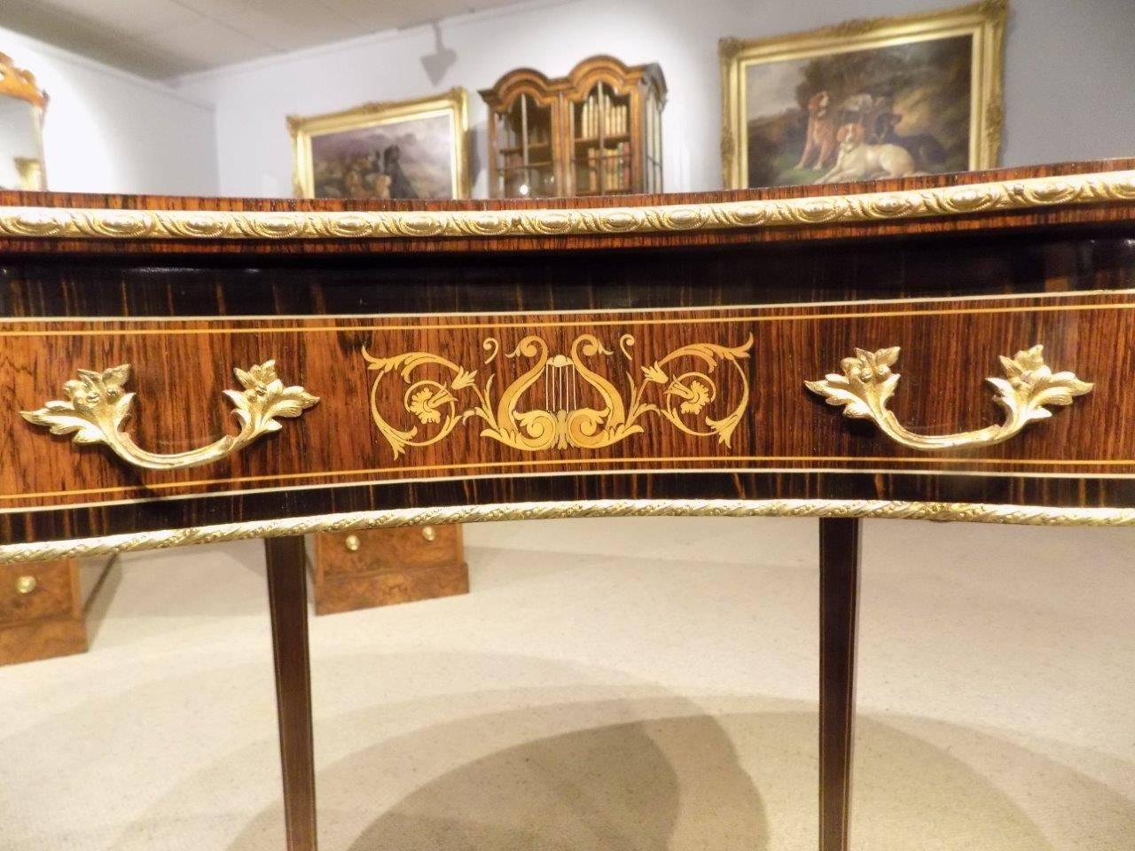 Fine Quality Coromandel and Marquetry Inlaid Victorian Period Kidney Desk In Excellent Condition In Darwen, GB