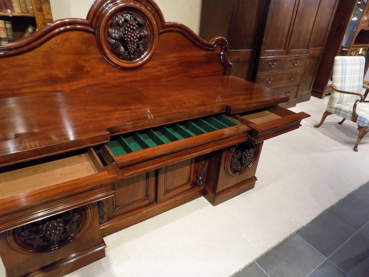 Superb Quality Figured Mahogany Victorian Period Four-Door Antique Sideboard 3