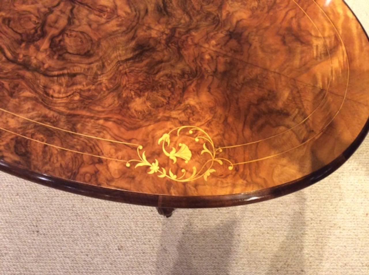A beautiful small Victorian Period burr walnut oval coffee table. 1