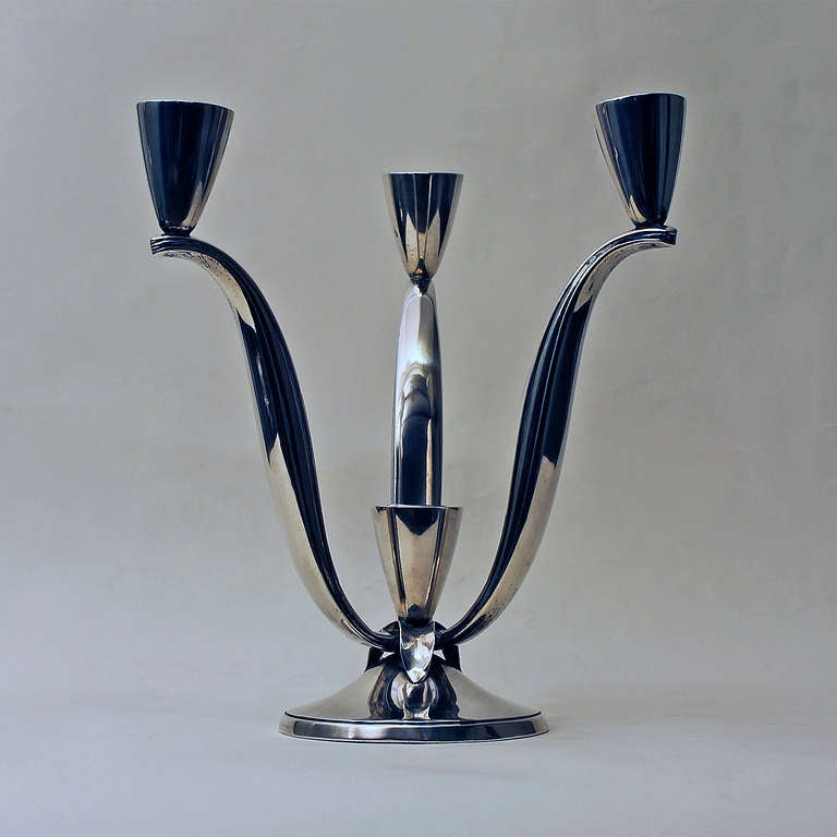 Mid-Century Modern Paire de candélabres en argent des années 1940, 3 bras, 4 bougies, Espagne en vente