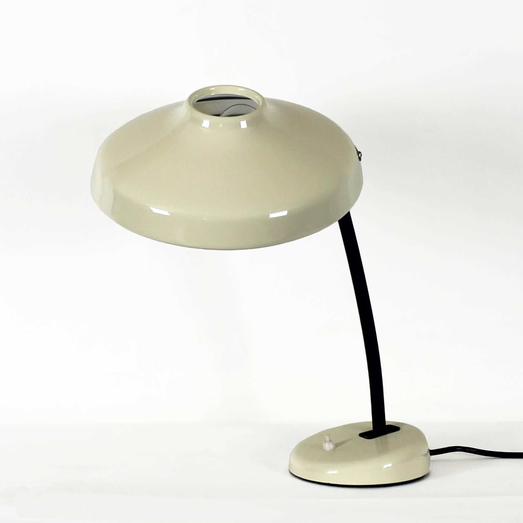 Mid-Century Modern 1950s Pair of Orientable Table Lamps, Iron and Lacquered Aluminum, France