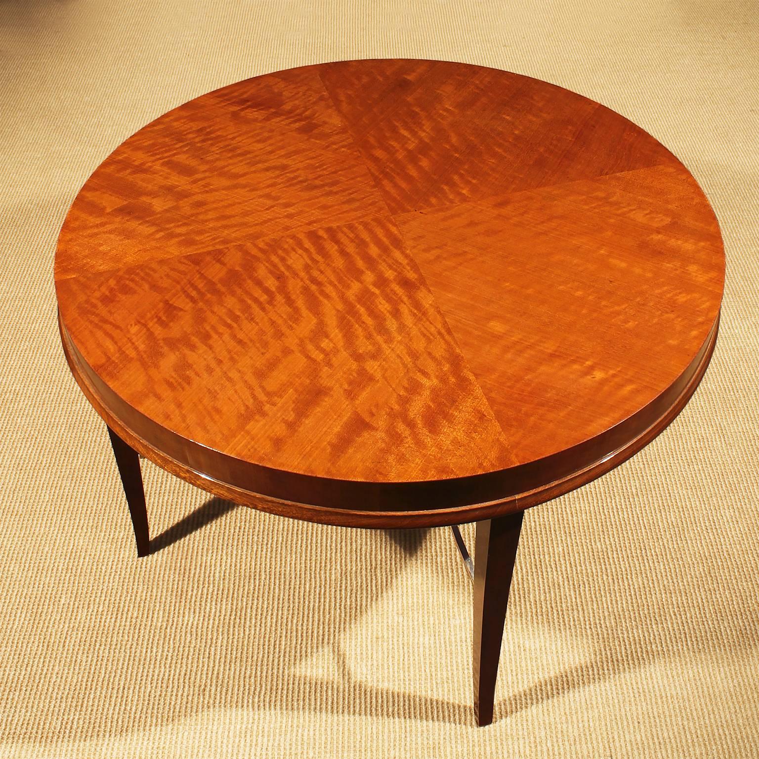 Mid-Century Modern 1940s Round sidetable by De Coene, mahogany, gilded spacer - Belgium