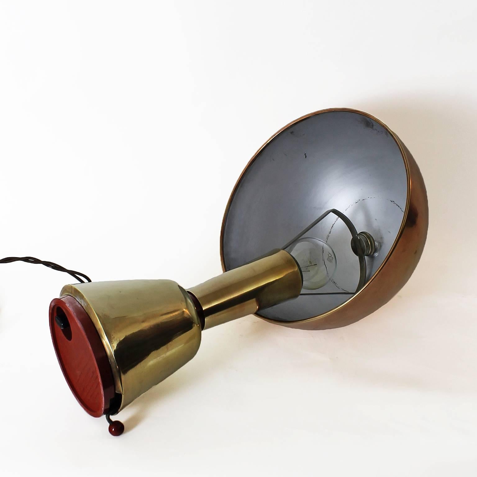 1920s Art Deco Desk Lamp by Magilux, brass, copper and bakelite - Italy In Good Condition In Girona, ES