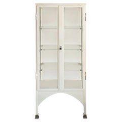 Medical display cabinet – Spain 1920