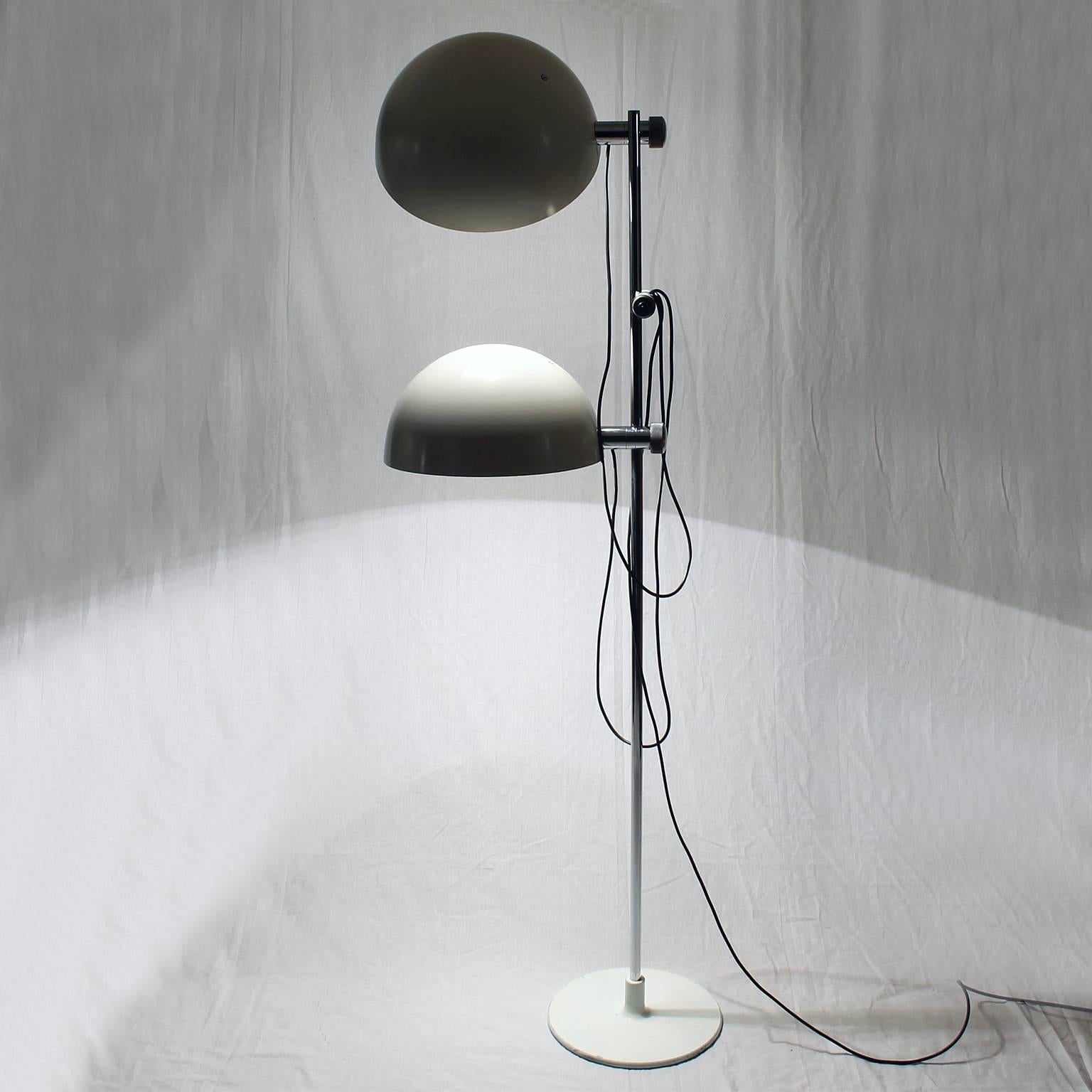1970´s System Standing Lamp, white lacquered metal, chrome-plated metal - Italy 2