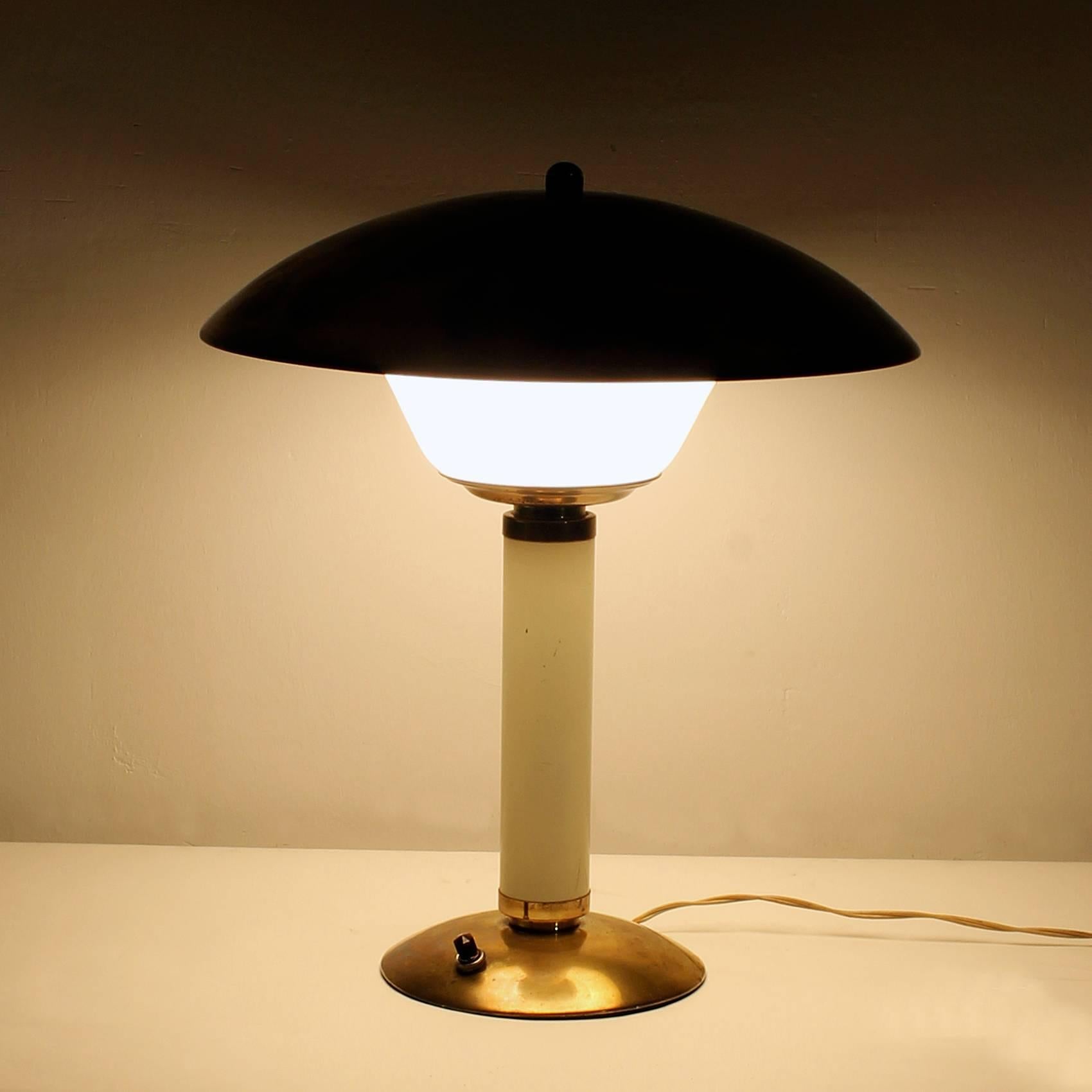Art Deco Table Lamp by Jumo In Excellent Condition In Girona, ES