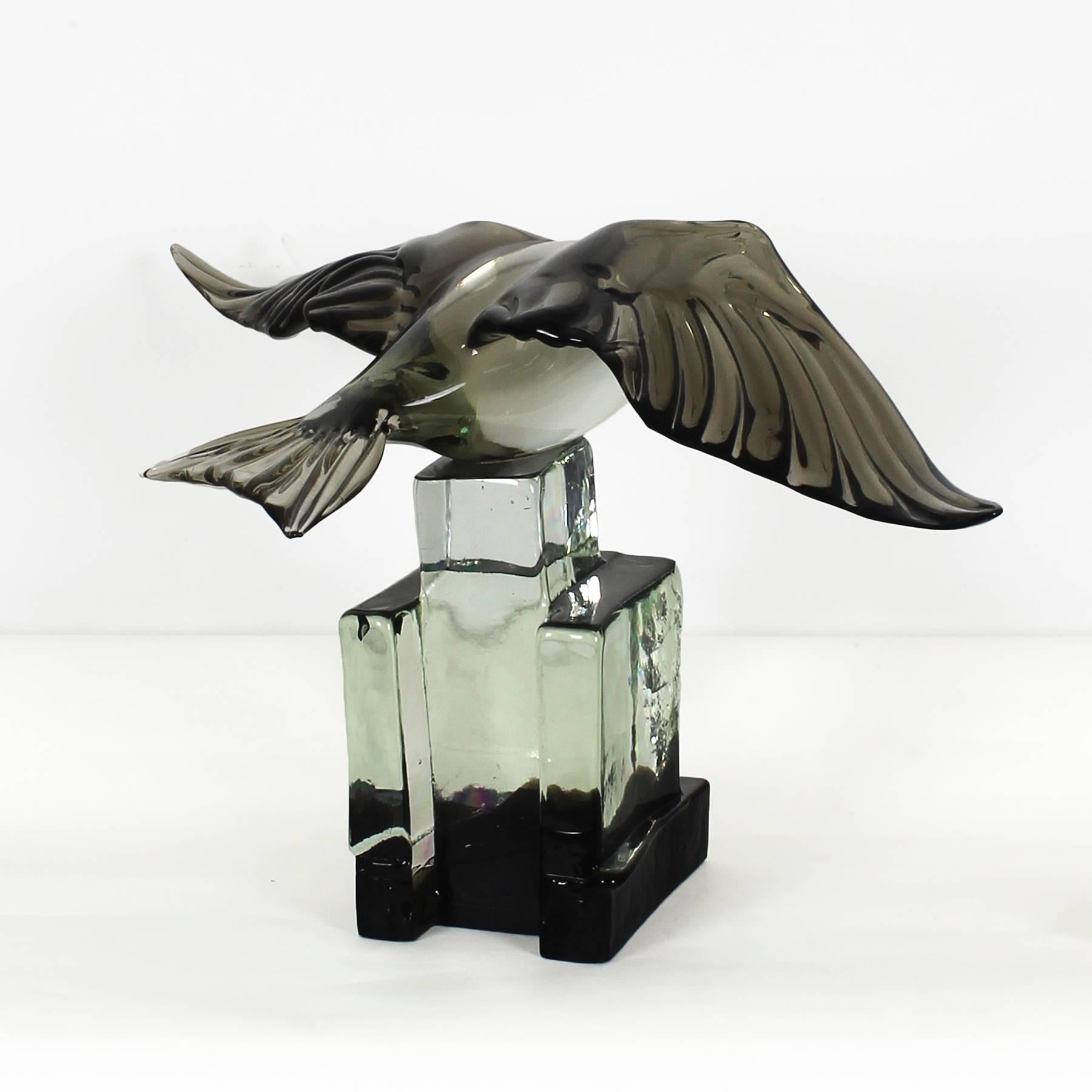 Murano Glass 1960´s  Smoky green-grey Murano Seagull on Base by Licio Zanetti - Murano, Italy