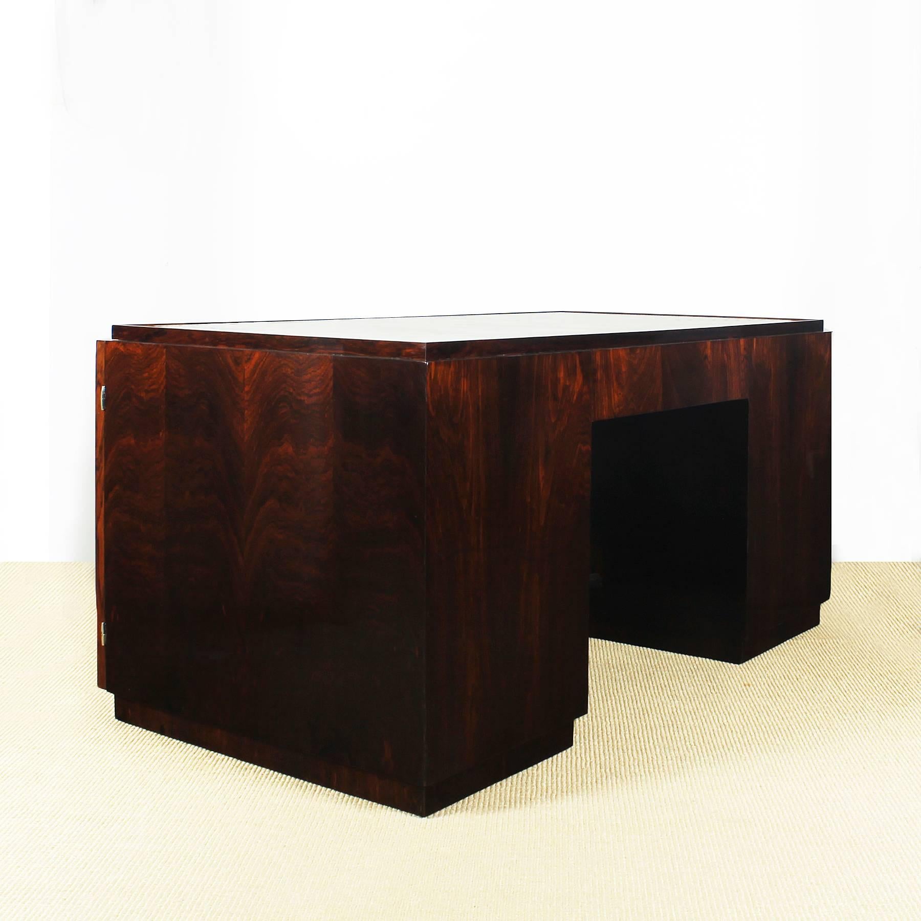 1930´s Set of Art Deco Cubists Desk and Armchair, rosewood, leather - France In Excellent Condition In Girona, ES