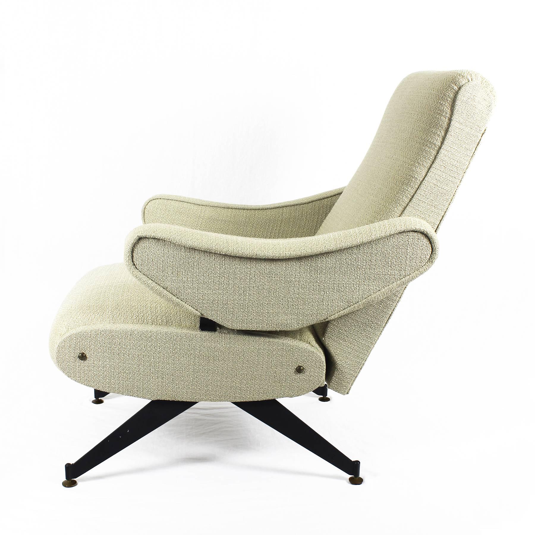 Moderner verstellbarer Sessel aus der Mitte des Jahrhunderts von Oscar Gigante, beigefarbener Stoff – Italien (Italienisch) im Angebot