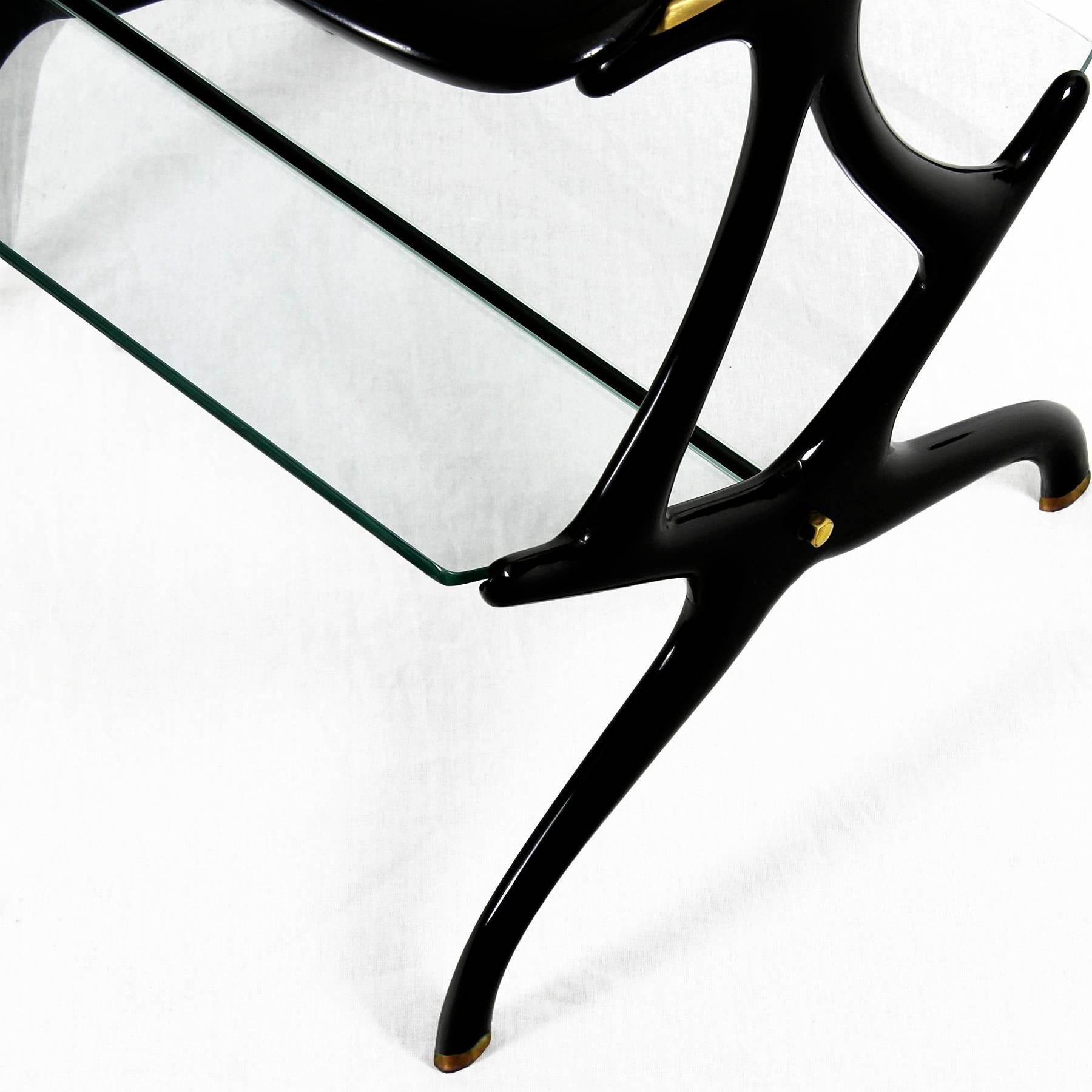 1950s Table Magazine Rack by Cesare Lacca, stained beech and glass. Italy 1