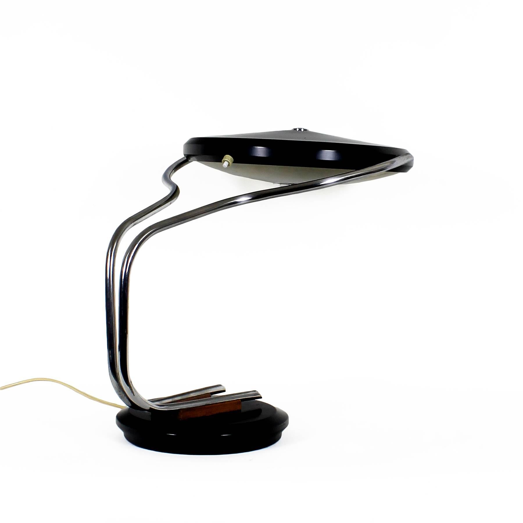 Lampe de bureau en métal chromé de style moderne du milieu du siècle dernier, Fase - Espagne Bon état - En vente à Girona, ES