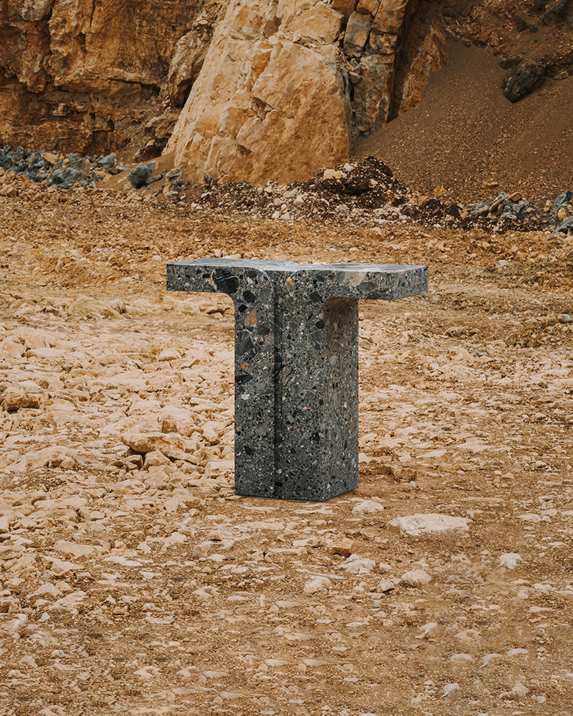 italien Console en marbre Breccia Alba T-02 par Serafini en vente