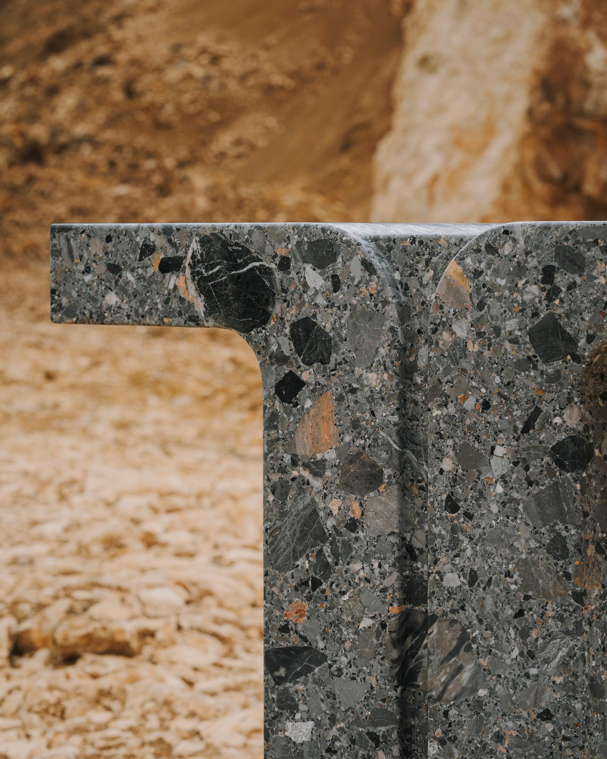 Console en marbre Breccia Alba T-02 par Serafini Neuf - En vente à London, GB