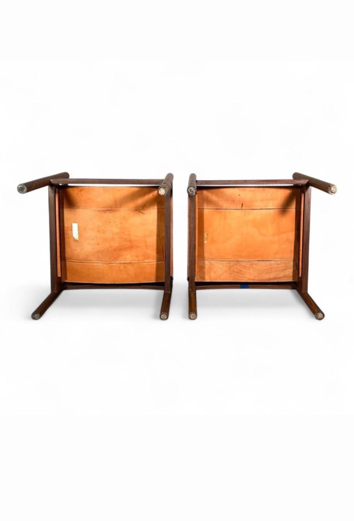 Milieu du XXe siècle Paire de chaises de salon Safari Sling en cuir brésilien du milieu du siècle Michel Arnoult en vente