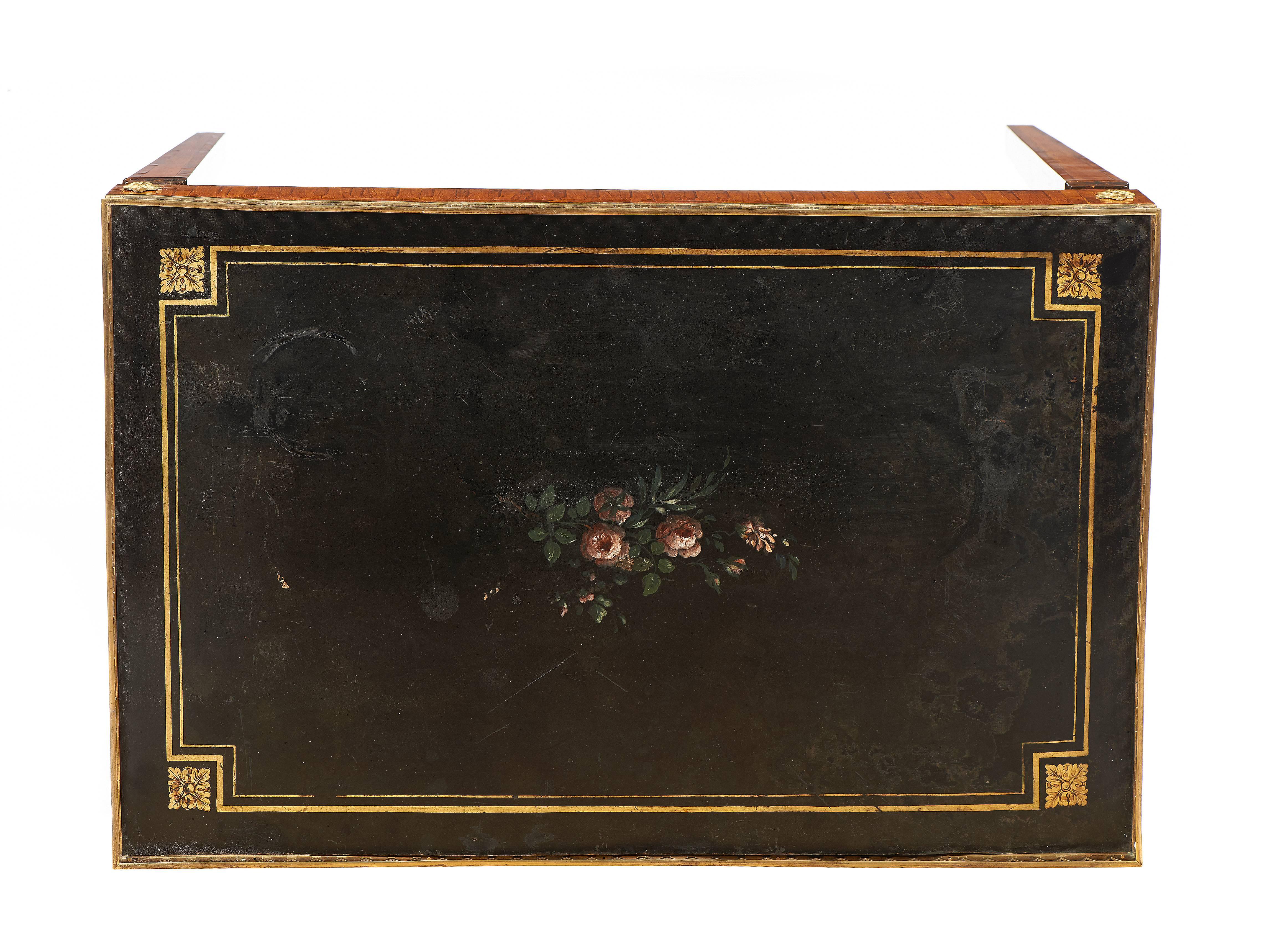 For sale on 1stdibs an 18th Century Russian Tea Table on Walnut is from Catherine's The Great period and presents a metal top painted with black background decorated with gilt border and flowers in the center. The structure respects the trend of the