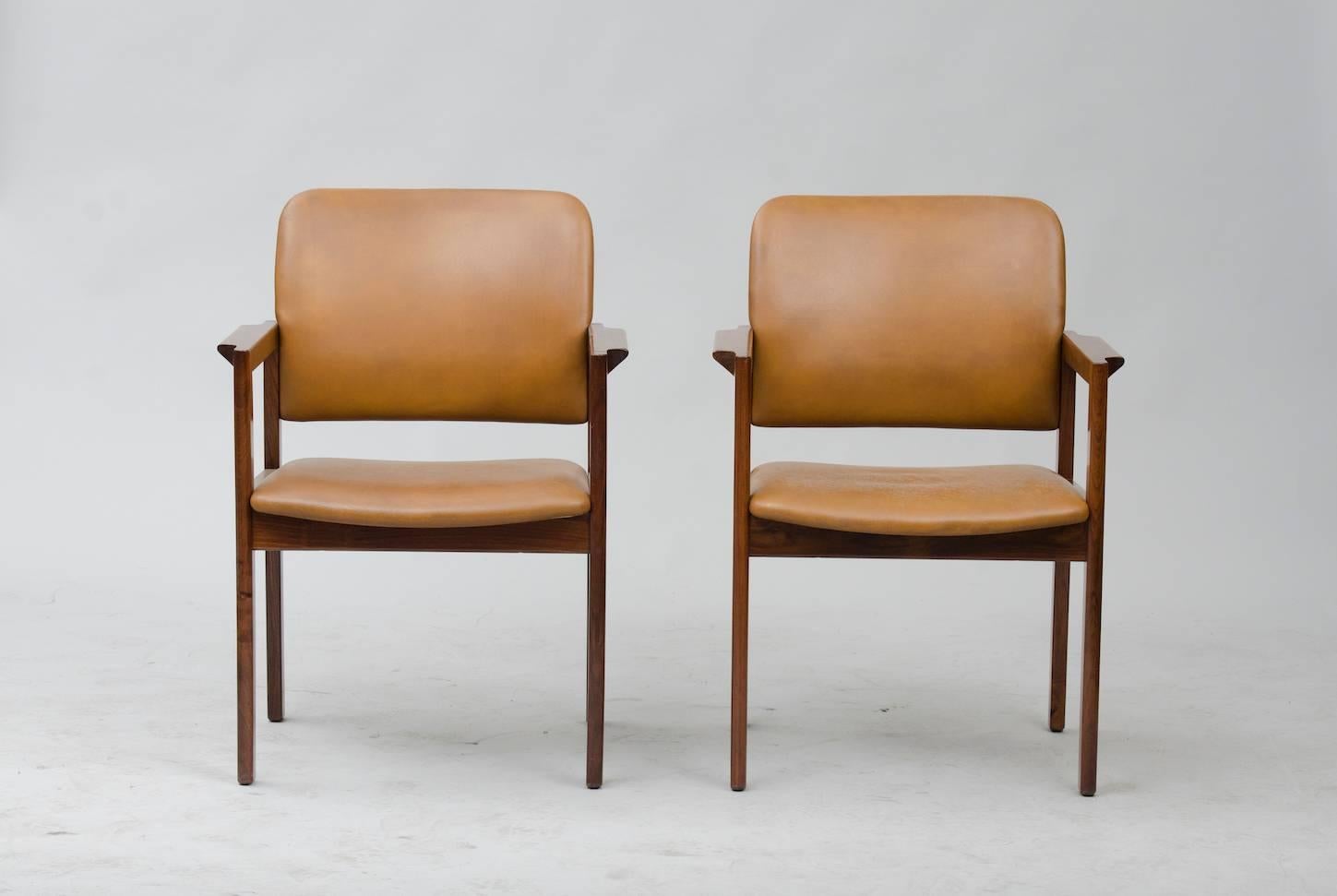 Set of six rosewood and brown leather armchairs.
Producer: Bjerringbro kontormøbler A/S.