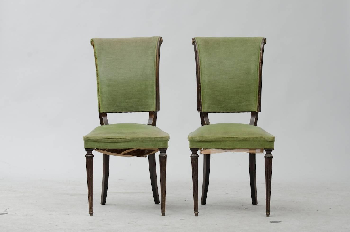 Art Deco high back dining chairs, set of six.
Price fully restored: 4500€ (for the six)
The price shown is in the original condition.
We have our own workshop and we can restore these items, including upholstery and all the piece might need.
