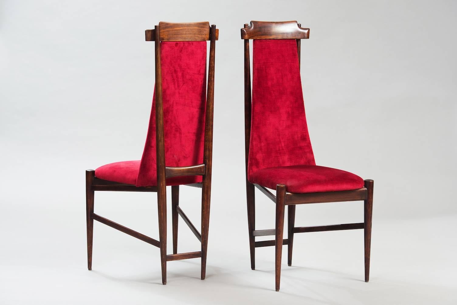 Set of six high back beech dining chairs upholstered in red velvet in the style of Franco Albini.
Price fully restored: 5250€
The price shown is in the original condition.
We have our own workshop and we can restore these items, including