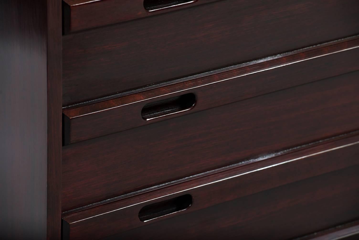 Varnished Rosewood Midcentury Italian Chest of Drawers