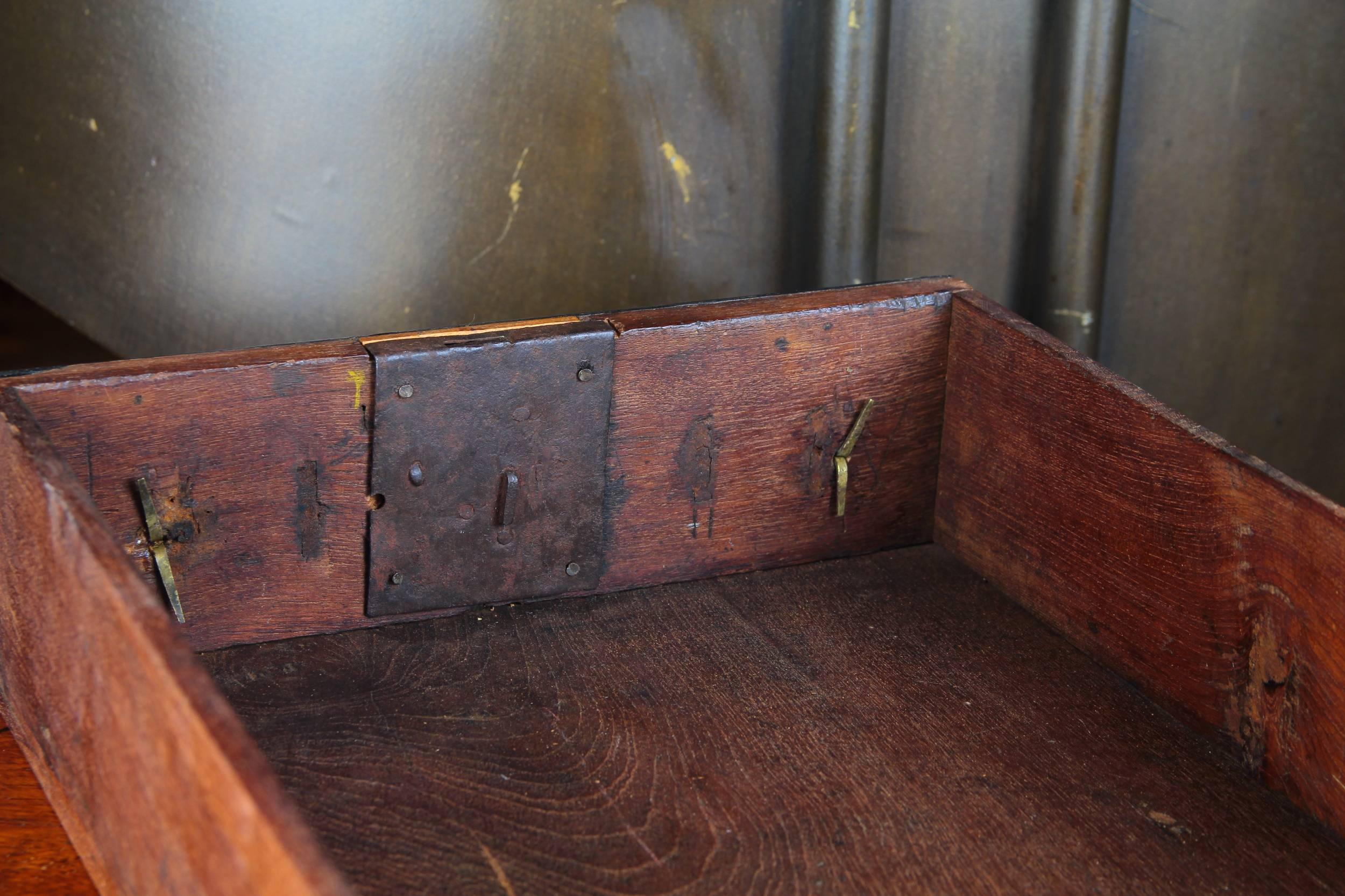 Inlay 17th Century Indo-Portuguese Table For Sale