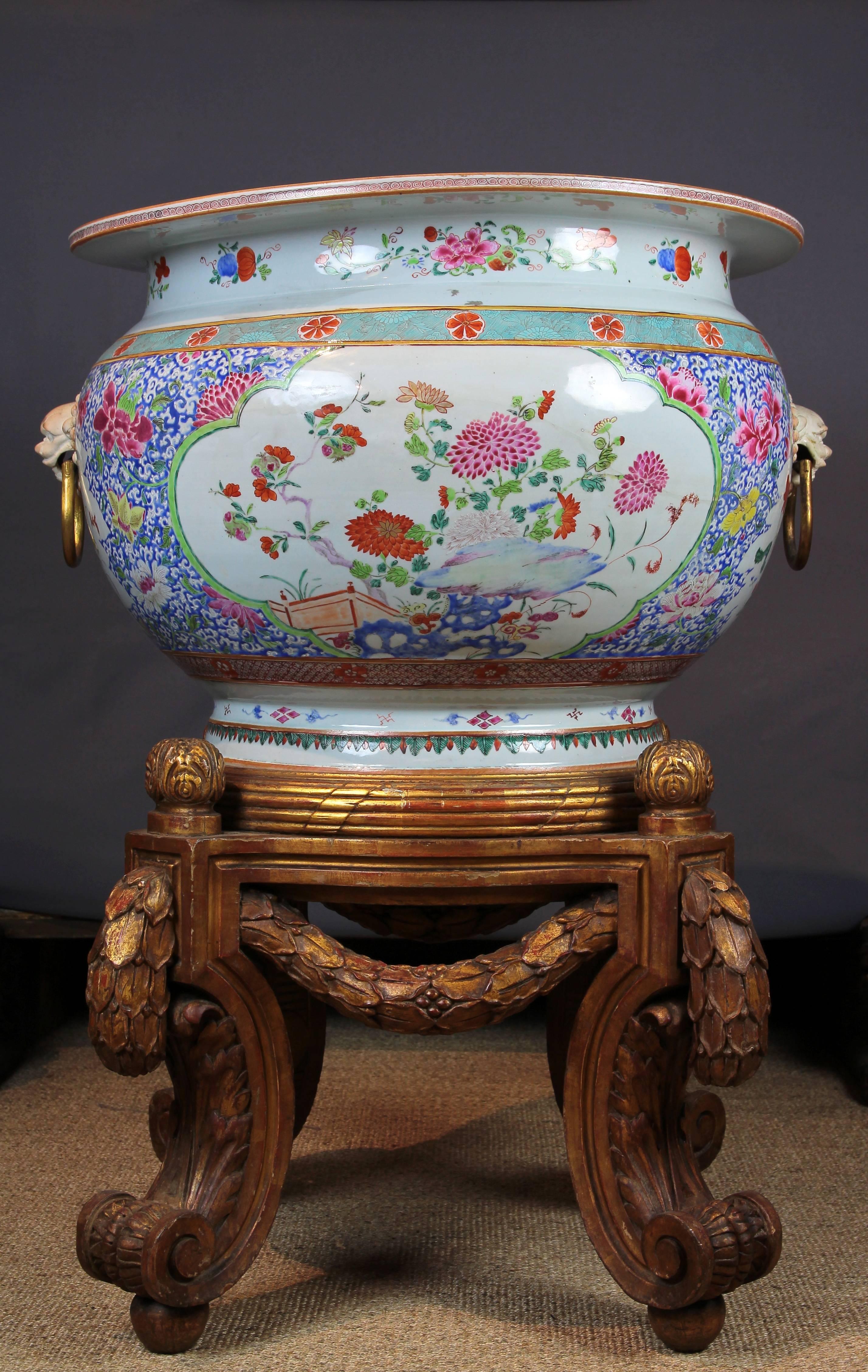 Large 18th Century Chinese Export Porcelain Aquarium For Sale 3