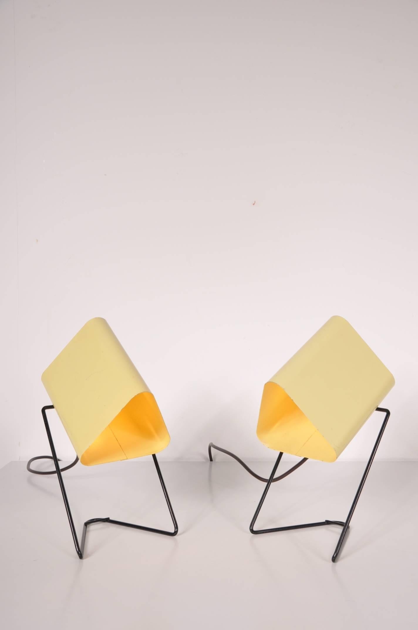 Set of 2 Table/Bed Lamps by Louis Kalff for Philips Netherlands, circa 1950 In Good Condition In Wilnis, UT