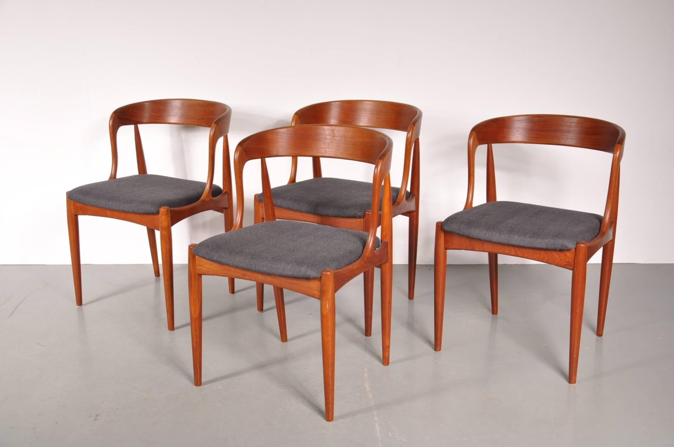 Mid-Century Modern Set of Four Dining Chairs by Johannes Andersen, Denmark, circa 1950