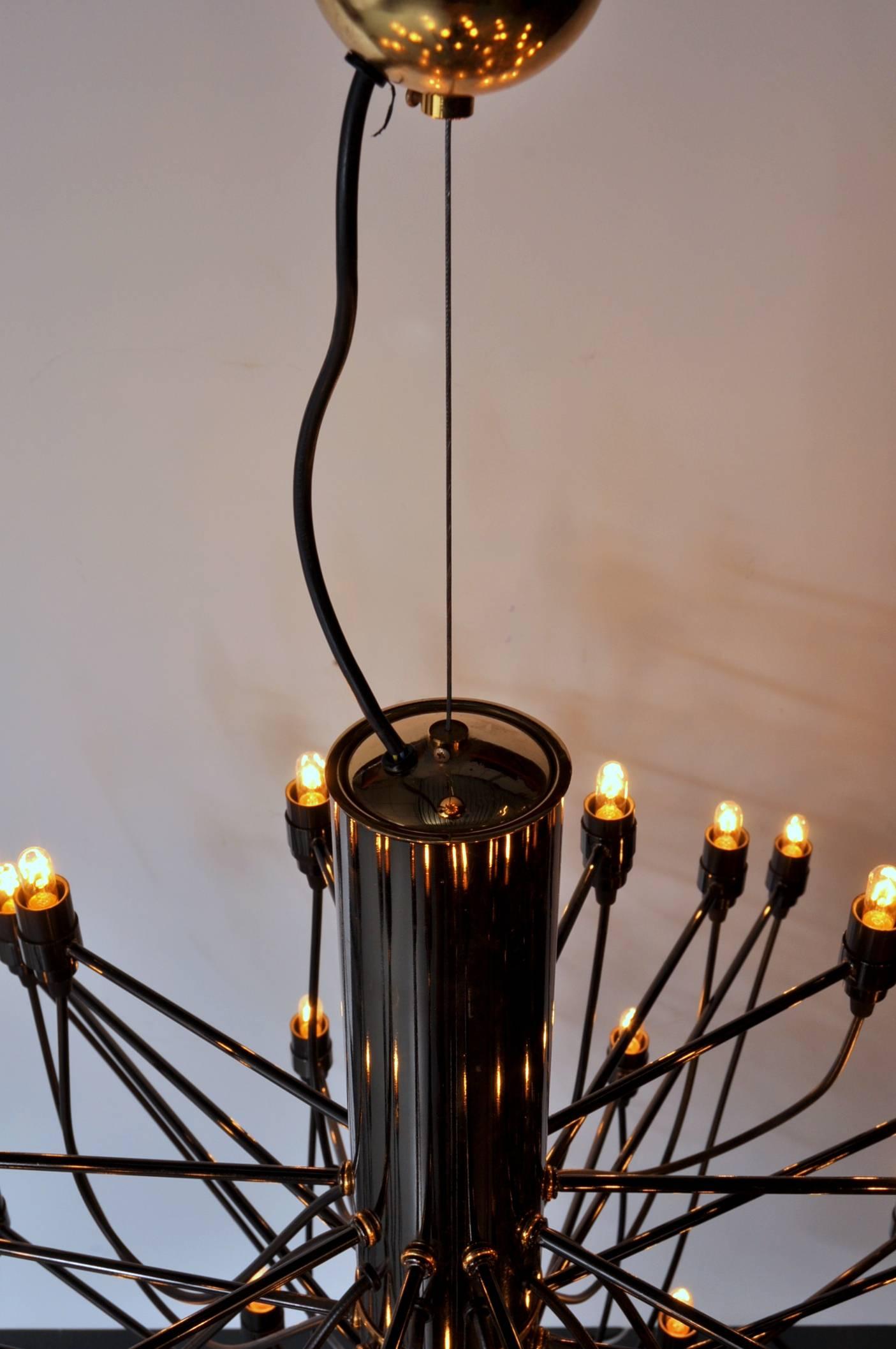 Late 20th Century 50 Bulb Chandelier by Gino Sarfatti for Flos, Italy, circa 1970